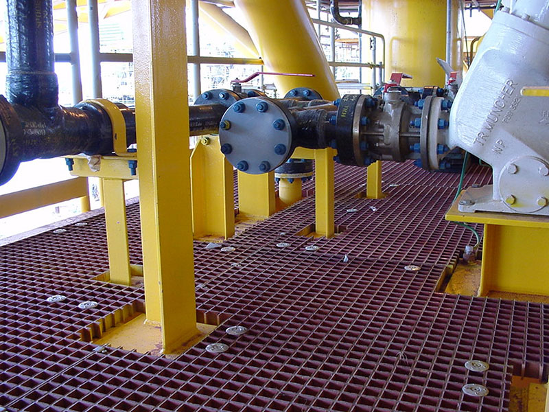 玻璃钢拉挤型材在船舶领域的核心优势在于轻质高强、耐腐蚀及低维护特性